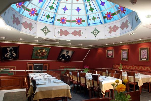 Son olarak 121. sırada İstanbul'un en eski restoranlarından biri olan Hacı Abdullah var.