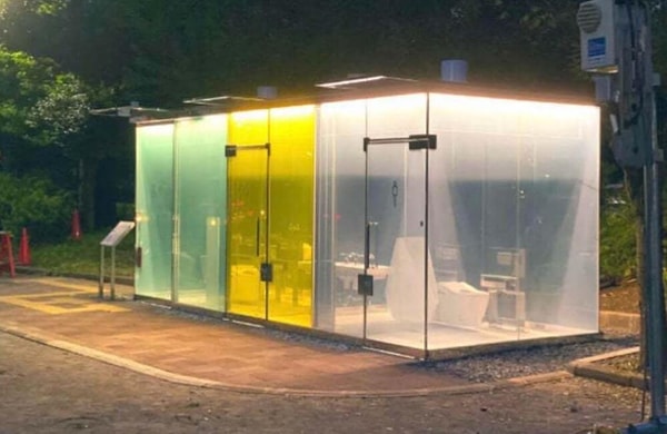 14. Прозрачные туалеты