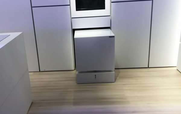 20. Холодильник, который можно подозвать к себе