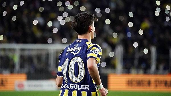 Fenerbahçe'de forma giyen yıldız isim, imzasını attığı her başarıyla göğsümüzü kabartmaya devam ediyor.