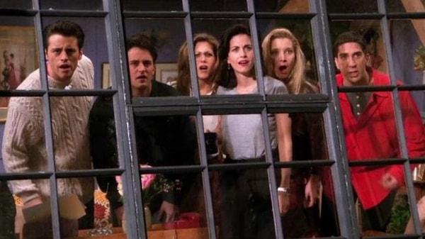 Dünyaca ünlü sitcom dizisi "Friends", kaç yıl önce yayımlanmış olursa olsun bugün halen sevilerek izlenen popüler bir dizi.