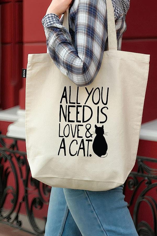 7. Kedi severler için tatlı mı tatlı bir bez çanta!
