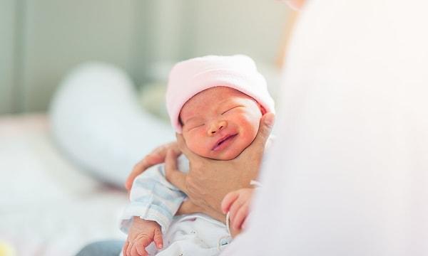 Yenidoğan bebeklerde yaygın olan hıçkırık genellikle doğumdan sonraki ilk haftalarda görülebiliyor.