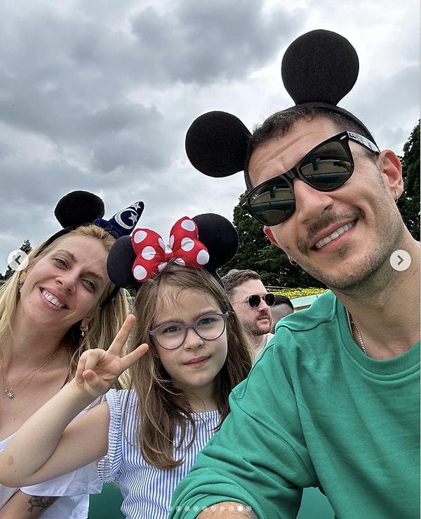 Melis İşiten ve Uraz Kaygılaroğlu, son olarak kızları Ada ile birlikte Disneyland'e gitti!