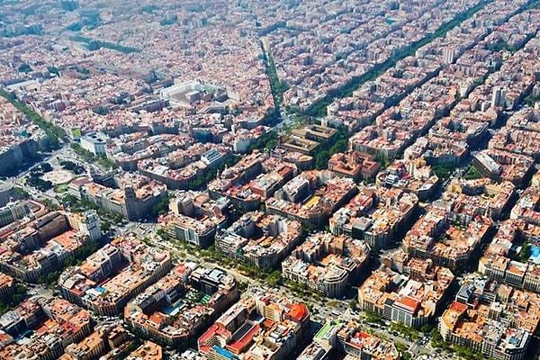 İspanya’da da geçen ay parlamentonun onayladığı konut yasasında, belediyelere, boş evlerin emlak vergilerini yüzde 150’ye varan oranda artırma yetkisi veriliyor.