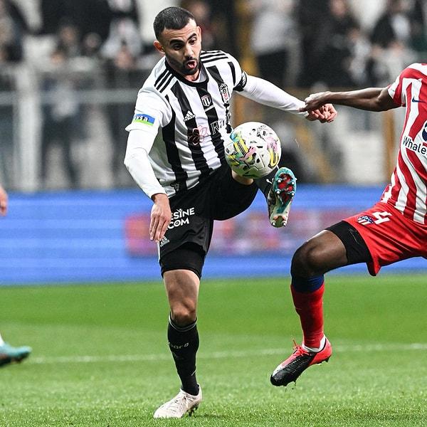 14. Beşiktaş'ta kalmak isteyen Rachid Ghezzal, Al-Hilal'in teklifini reddetti. (Africa Foot United)