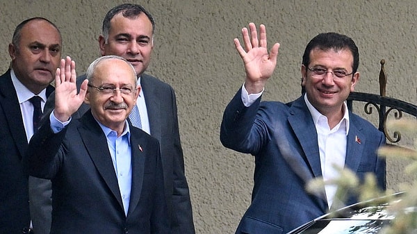 "CHP, genel başkanını kurultaylarında seçer"