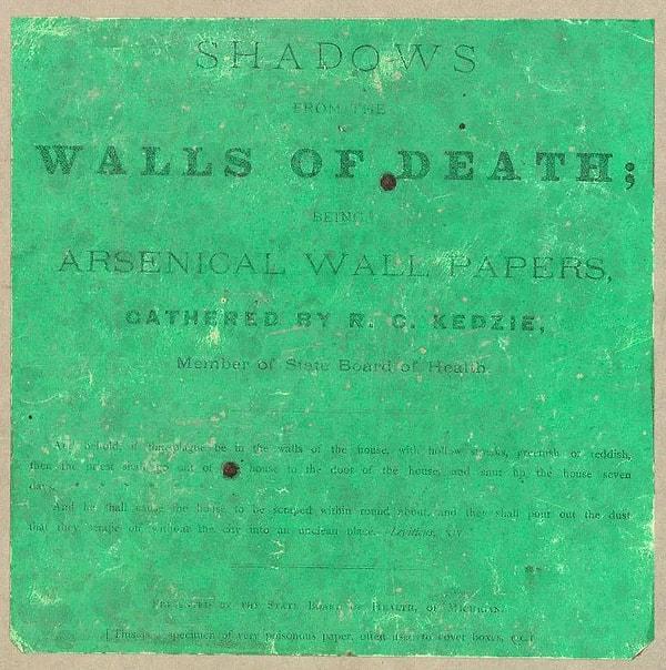 Shadows From The Walls Of Death'i çevreleyen efsane, kitabın sayfalarına maruz kalmanın ölümcül olabileceği inancı etrafında dönmektedir. Kitapta yer alan arsenik yüklü duvar kağıdı örneklerinin zehirli dumanlar yaydığı ve bunlarla temas eden herkes için ciddi sağlık komplikasyonlarına neden olduğu söyleniyor.