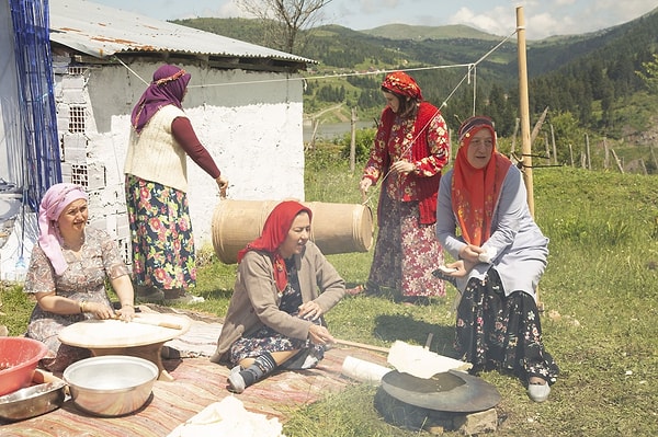 Vermem Seni Ellere 3. Bölüm İzleme Ekranı