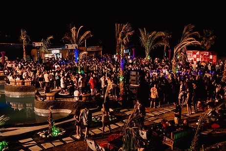 Волнующие ночи Алачати: погружение в ночную жизнь Турции