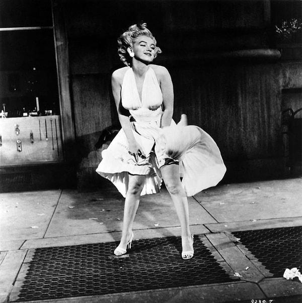 5. Marilyn Monroe'nun The Seven Year Itchdeki beyaz elbisesi
