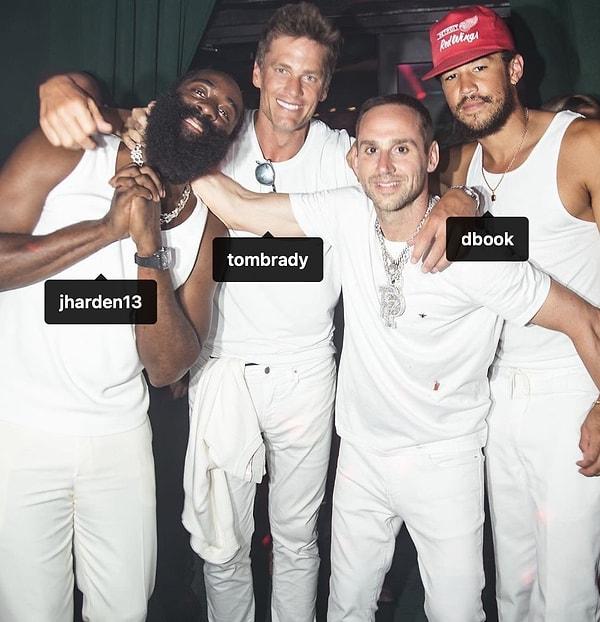 Rubin, aynı zamanda, Instagram hesabında partiye dair birçok görsel paylaştı.