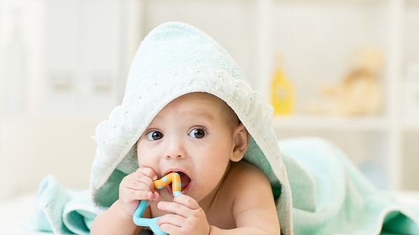 Konak cilt rahatsızlığı genellikle bebekler 6 aylık olduktan sonra kendiliğinden kayboluyor. Ama bazı durumlar 1 yaşına kadar da sürebiliyor.