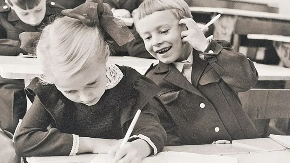 Зачем в СССР в 1943 году в школах разделили мальчиков и девочек