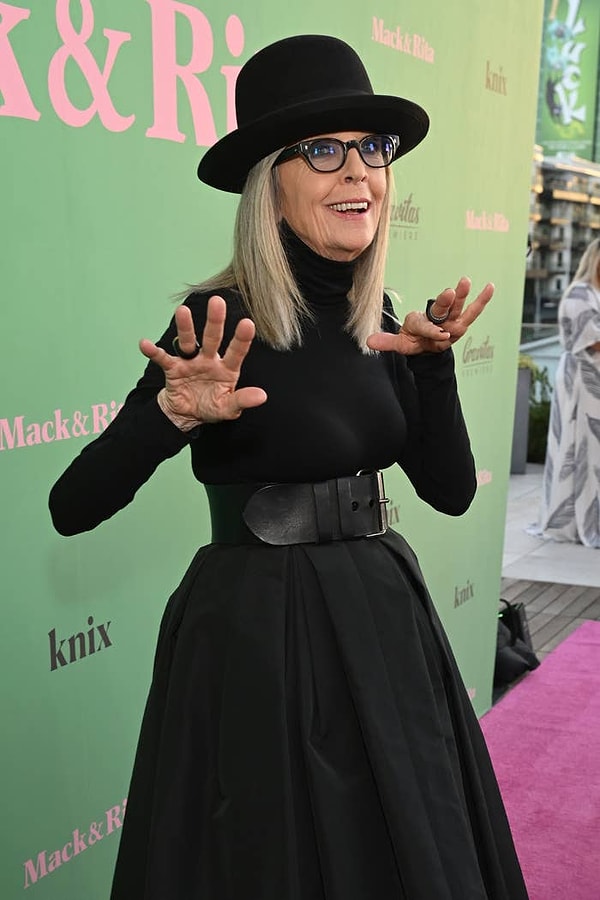 В интервью Кэти Курик актриса сказала: «Я думаю, что причина, по которой я так и не вышла замуж, заключается в том, что мне пришлось бы слишком много идти на компромиссы. Думаю, я взяла пример с моей матери. Я хотела очень много попробовать в жизни, будучи самостоятельной. А еще я боялась мужчин»