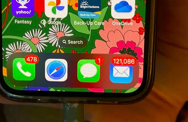 7. И как можно копить такое количество уведомлений?