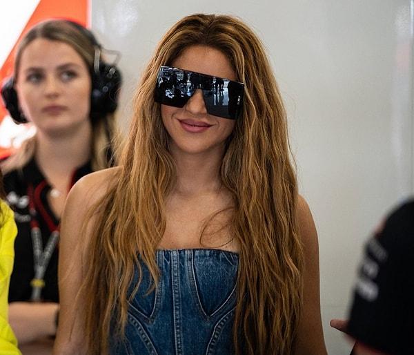 Shakira'nın geldiği Miami Grand Prix'inde podyuma çıkan Lewis Hamilton, flörtünün her geldiği yarışta zirveye yakın olmayı başardı.