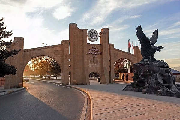 Atatürk Üniversitesi 2023 YÖK Atlas Tercih Rehberi