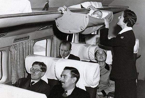 9. 1950'li yıllarda bebeklerin uçak seyahati👇