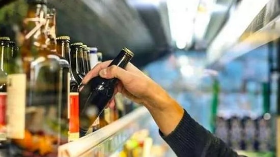 Samsun'da Halka Açık Alanlarda Alkol Tüketimi Yasaklandı