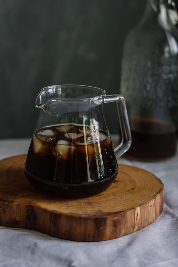 Cold brew, sıcak demlenen kahvelere göre daha tatlı ve yumuşak.