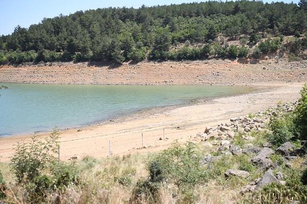 Suyun tek yürek olup tasarruflu kullanılması gerektiğini ifade eden Başaran herkesi tasarrufa davet etti: