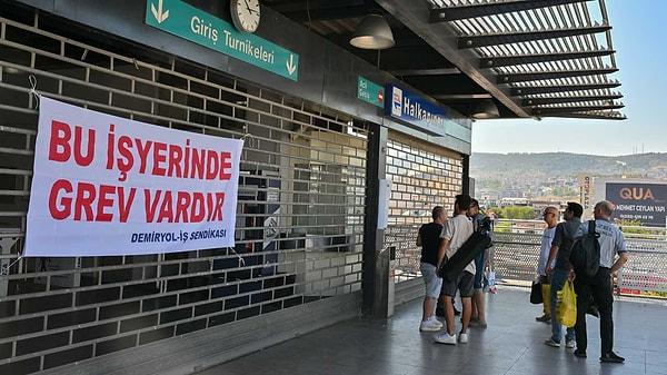 İzmir'de süren toplu taşıma çalışanlarını grevinde orta yol bulundu.