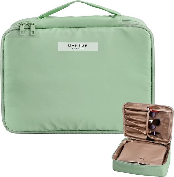 13. Pinsheng yeşil makyaj çantası.