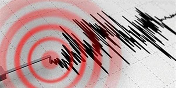 7,7 kilometre derinliğindeki deprem, Yalova, Bursa, İstanbul, Kocaeli ve çevre illerde hissedildi.
