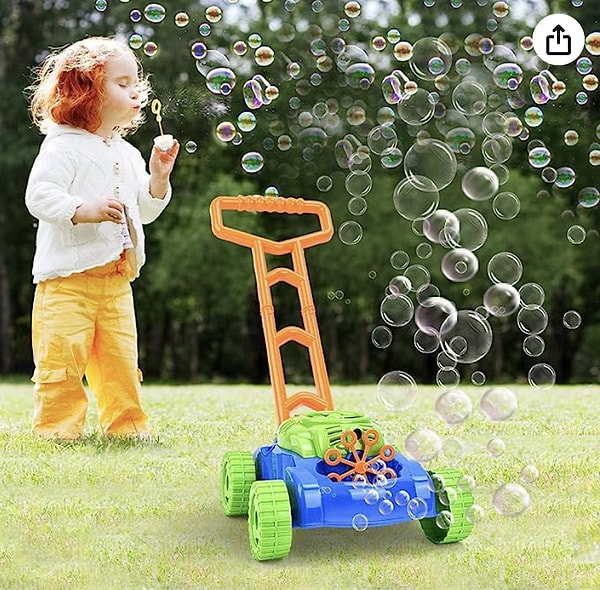 Çocuklarımızın vakit geçirmeye bayıldığı baloncuk oyuncağının en sevimli alternatifi ile karşınızdayız. Çocuklarımız bu baloncuk makinasına bayılacak.