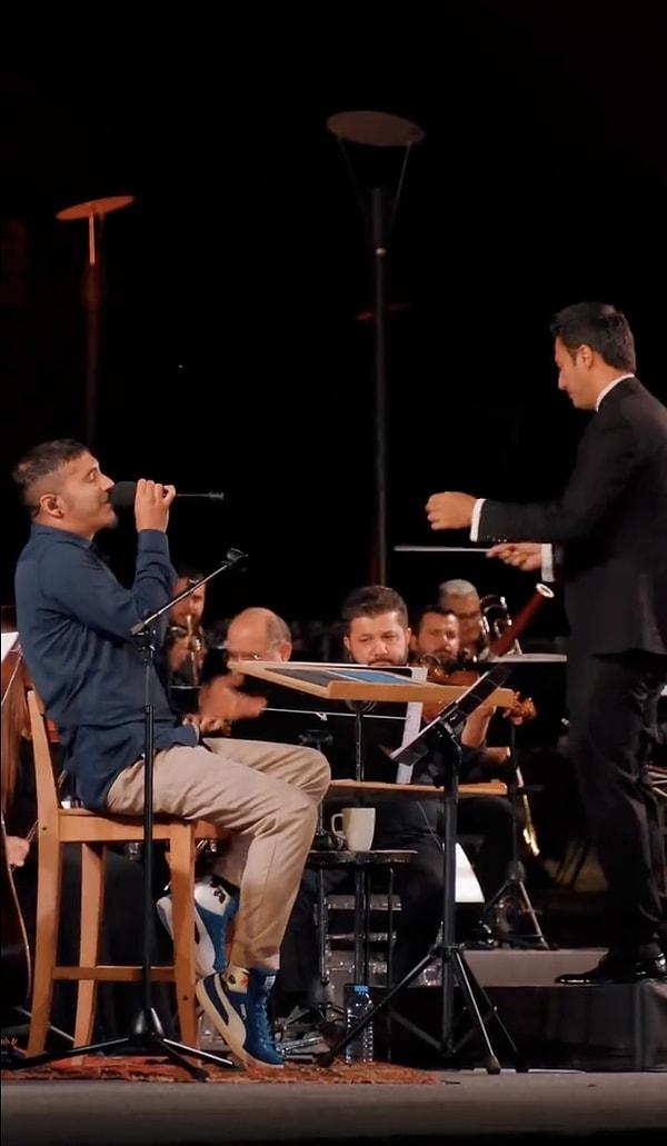 Festival kapsamında da Nevşehir Paşabağları Vadisi'nde Ferman Akgül, Çukurova Devlet Senfoni Orkestrası ile bir araya geldi.