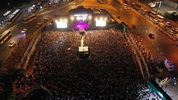 7 Ağustos tarihlerinde devam edecek olan festivalin son konseri ise bu akşam Harem Meydanı'nda düzenlenecek.