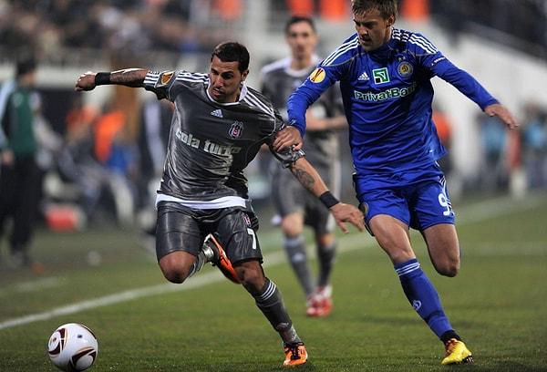 Eşleşmelerinde favori olan iki ekibin karşılaşmasına futbol otoriteleri yüksek ihtimal verirken, Beşiktaş yine bir kurada Dinamo Kiev'in olduğu kurayı çekti.