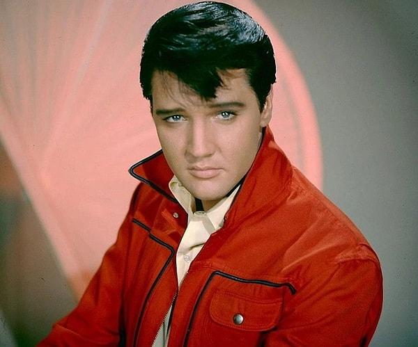 17. Hem tarzı hem sesiyle gönülleri fetheden Elvis Presley'nin ardında bıraktığı kıyafetler müzayedelerde yerini buluyor. Kendisinin geçtiğimiz günlerde satışa çıkarılan paltosu öyle bir fiyattan alıcı buldu ki öğrenince şoke olacaksınız.