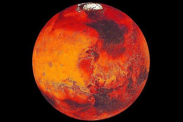Mars'ta okyanuslar yok, bu yüzden başka bir şey gerçekleşiyor olmalı.