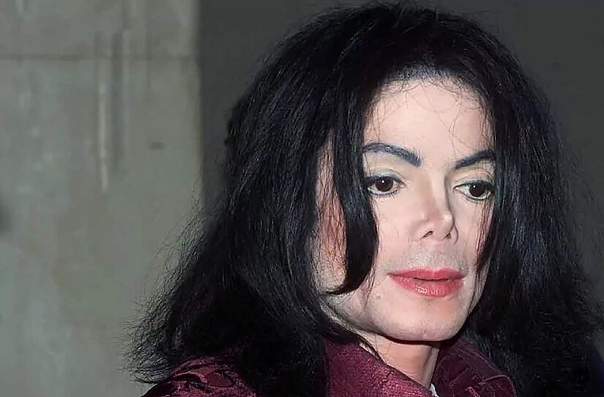 Michael Jackson'ın 'Normal Bir İnsan' Gibi Hissetmek İçin Yaptığı Şeyi ...