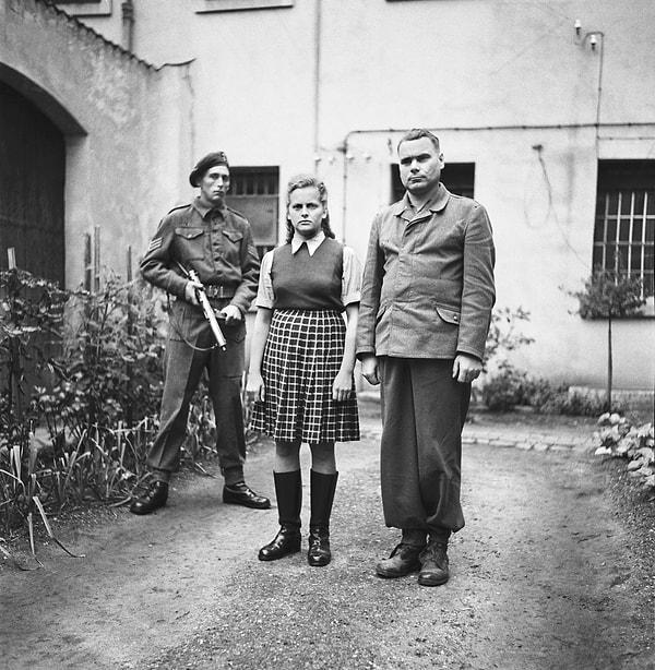 15 yaşındayken okulu terk eden Grese, Nazi ülküsüne kendini adamış ve hemşire olmayı denemiş bir kişiydi.