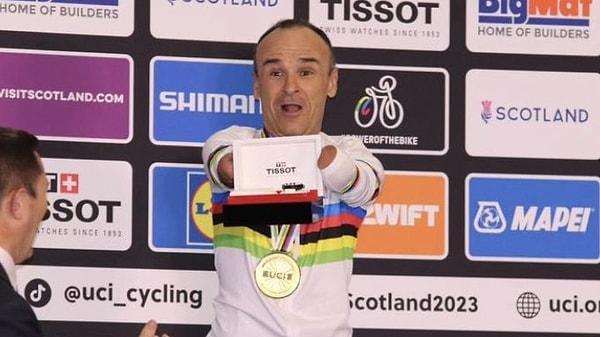 Para bisiklet şampiyonasında üç ayrı etkinlikte birinci olan İspanyol sporcuya tarihin en kötü hediyesi verildi.