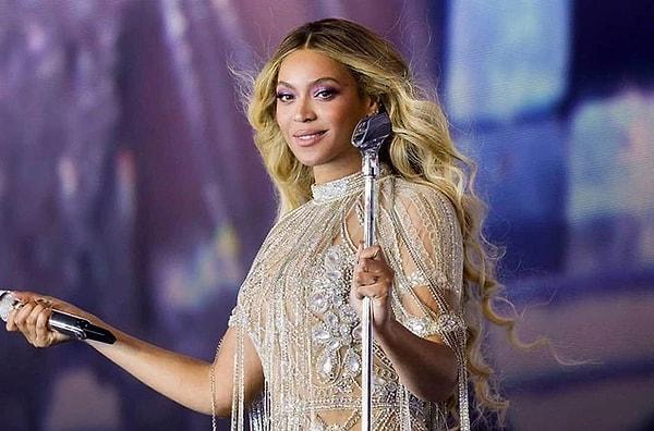 14. Önümüzdeki ay Paris'te vereceği konserler dizisi öncesinde açıklamalarda bulunan Usher, Beyonce ile ilişkisine dair bir anısı paylaştı.