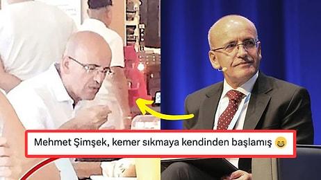Maliye Bakanı Mehmet Şimşek Bir AVM'de Kumpir Yerken Görüntülendi!