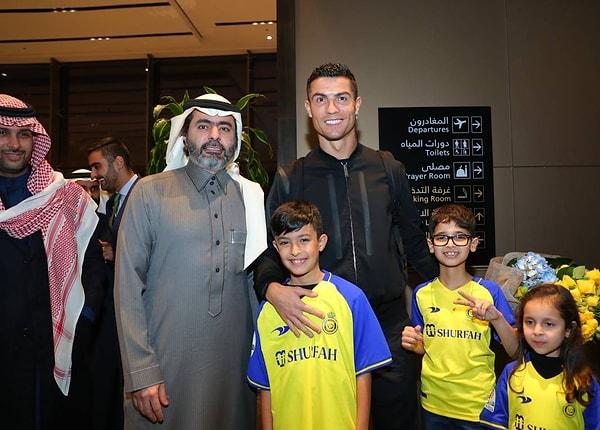 Futboldaki sonbaharını yaşayan futbolcuların Suudi Arabistan'a gitmesine alışığız ama genç bir yeteneğin orada sadece para uğruna oynaması futbolu tutkuyla izleyenler için tam bir hayal kırıklığı.