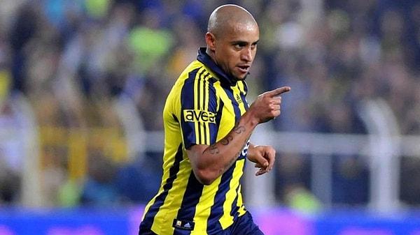 Ülkemizde futbolcu olarak Fenerbahçe forması giyen ve Sivasspor'da teknik direktörlük görevi üstlenen Roberto Carlos, kendisinin söylediği iddia edilen sözlere açıklık getirdi.