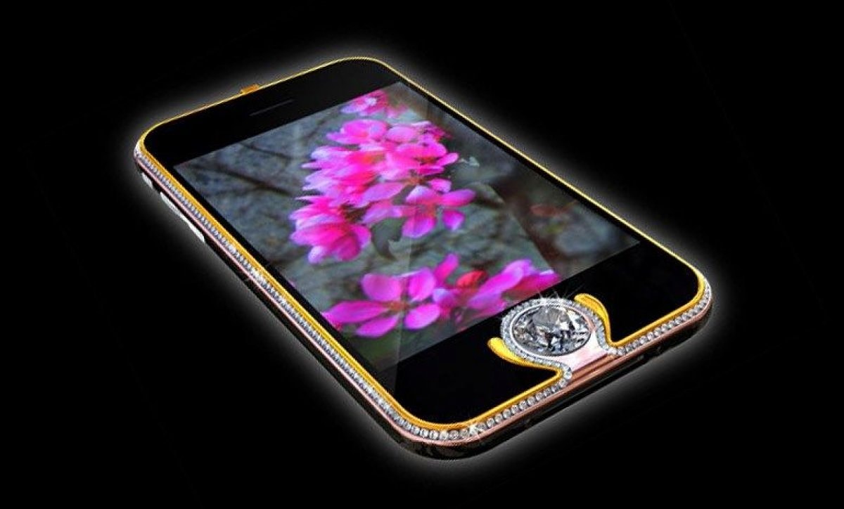 Красивый телефон айфон. Айфон 4 Даймонд Роуз. Falcon Supernova iphone. Iphone 3gs Supreme Rose. Diamond Rose iphone 4 32gb.