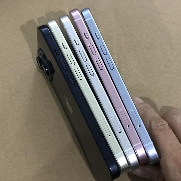 Ek olarak, maketlerde kullanılan renkler de firmanın iPhone 15 serisi adına piyasaya süreceği tema seçeneklerini gün yüzüne çıkarıyor.