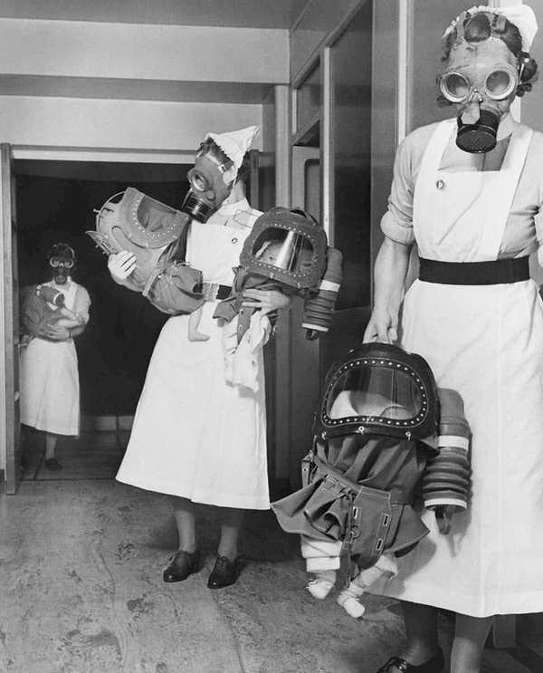 4. Ayrıca bebekler için tasarlanmış gaz maskeleri.