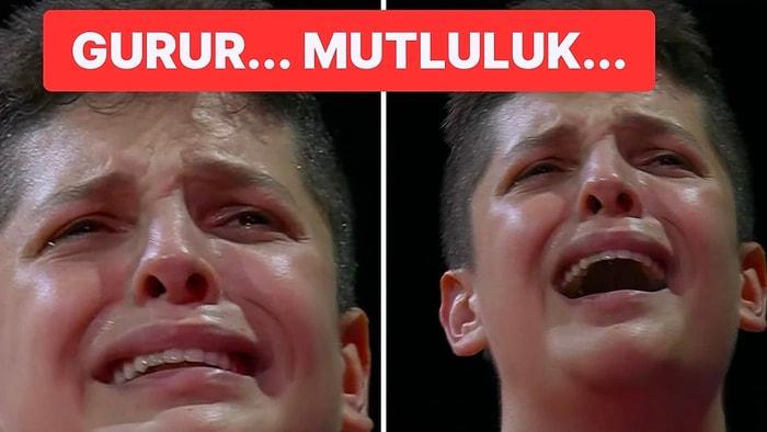 Ebrar Karakurt, İstiklal Marşı Okunurken Gözyaşlarına Hakim Olamadı