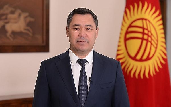 Orta Asya ülkesi Kırgızistan'ın Cumhurbaşkanı Sadır Caparov, geçtiğimiz Cuma günü yaptığı açıklamada ülkenin gelecek on yıllarını görebileceğini iddia etti.