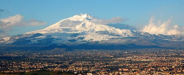 8. İtalya'nın Aktif Volkanları