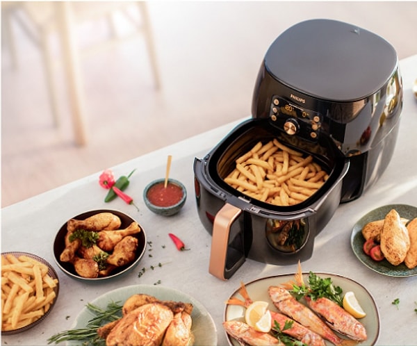 12. Philips HD9867/90 Premium Airfryer XXL Fritöz