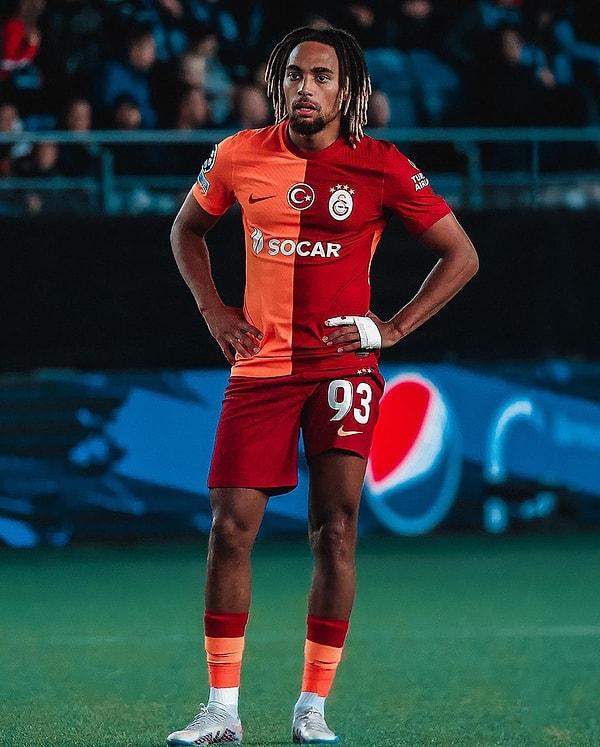 Fransa basınına konuşan Galatasaray'ın 22 yaşındaki genç beki Sacha Boey, yaptığı açıklamalarla gündeme oturdu.
